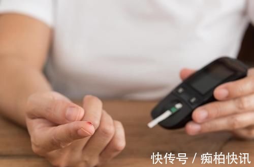 莲藕莲藕|糖尿病患者:少碰5菜,多喝2水,做好1事,血糖或许能慢慢稳定