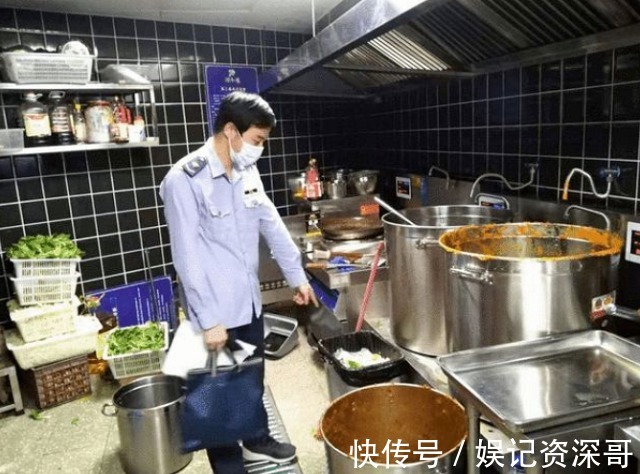 火锅店|吃出苍蝇！杜海涛吴昕火锅店被曝卫生问题，明星店真的走向末路吗？