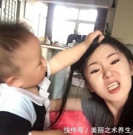 |爆笑GIF淑女妹子,你是来搞笑的吗这样参加比赛,老师脸都绿了