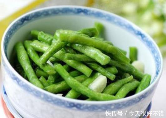 油炸|炒豆角,不要直接焯水或者油炸,教您一招,豆角又香又入味不发黄