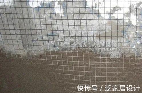 家里砌墙,一定要叫师傅贴上钢丝网,聪明人都知道,用50年没问题