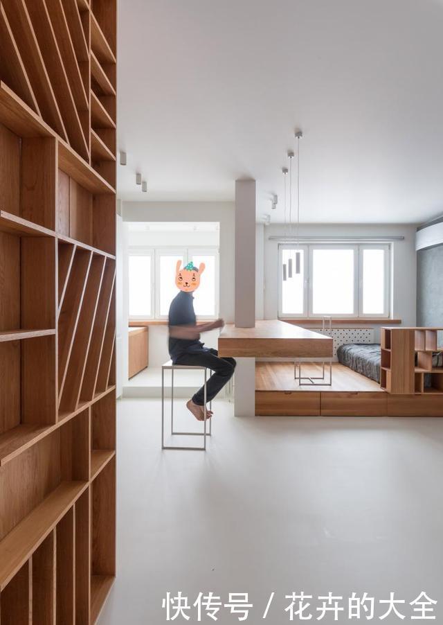 墙体|承重墙不能拆，那就直接绕墙体加圈木台面，瞬间多了个餐厅和书房