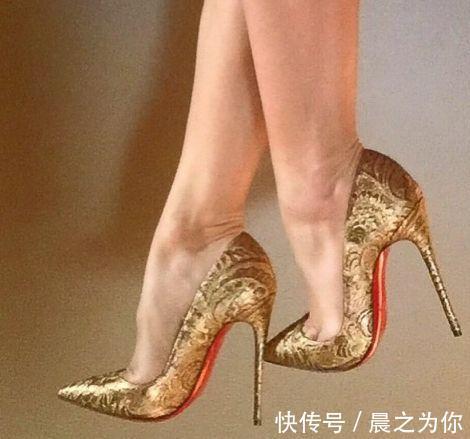 优雅 小小尖头细高跟轻松打造成熟女人,穿上就变美!