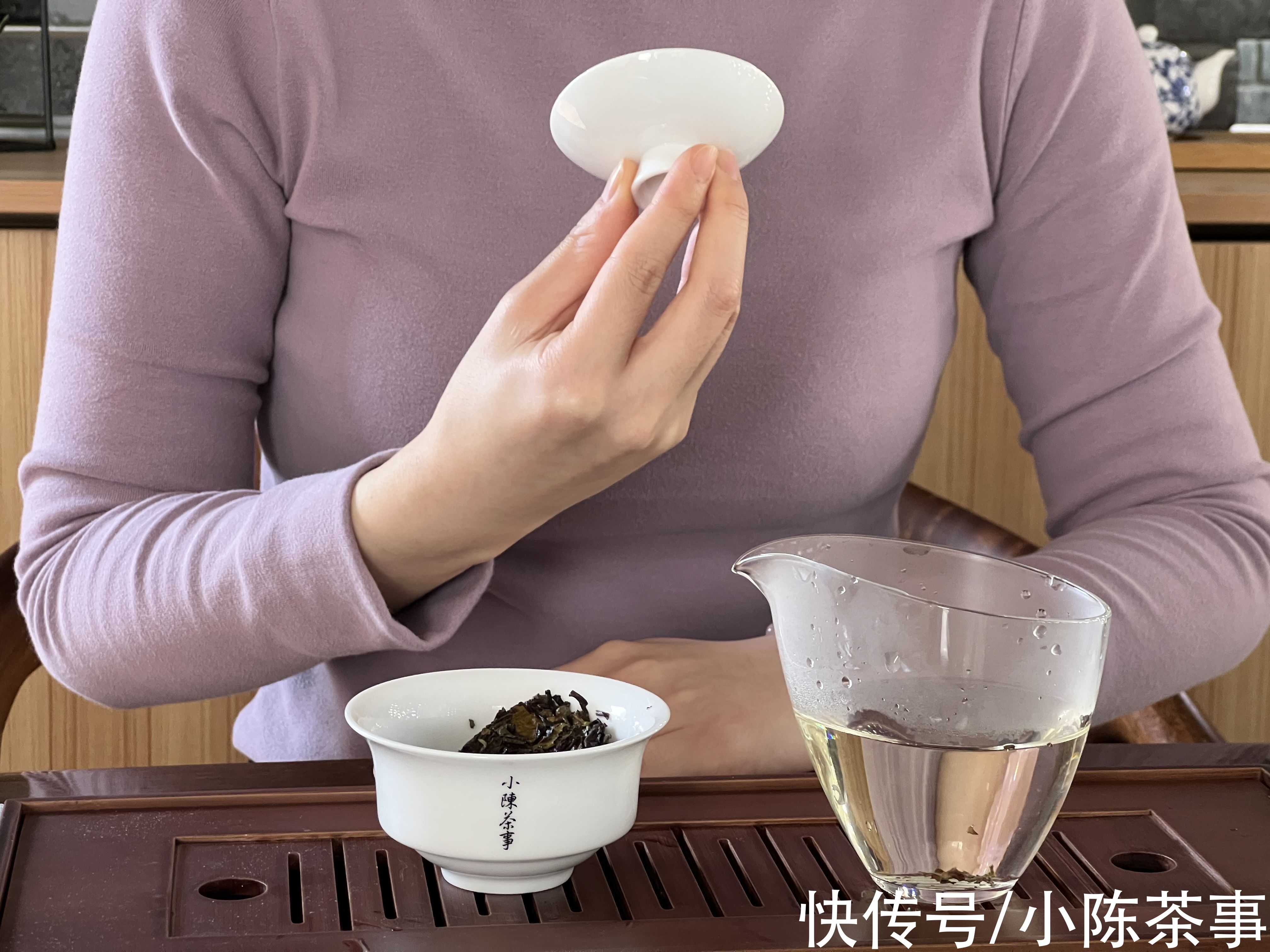 茶汤|白茶适合用什么茶具冲泡？盖碗、玻璃杯，还是紫砂壶？