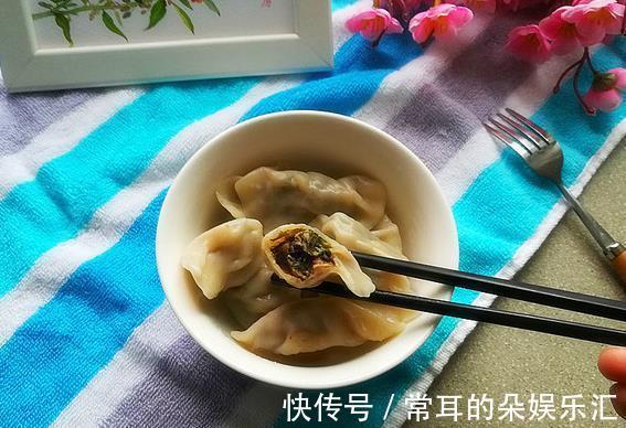 饺子|天热，我家就爱吃这个馅的饺子，嫩滑爽口又开胃，比猪肉馅还香！