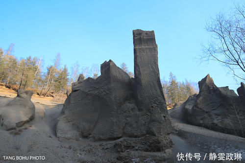 长白山脚下有一个火山峡谷，浮石林被风吹成奇特景观，让人向往