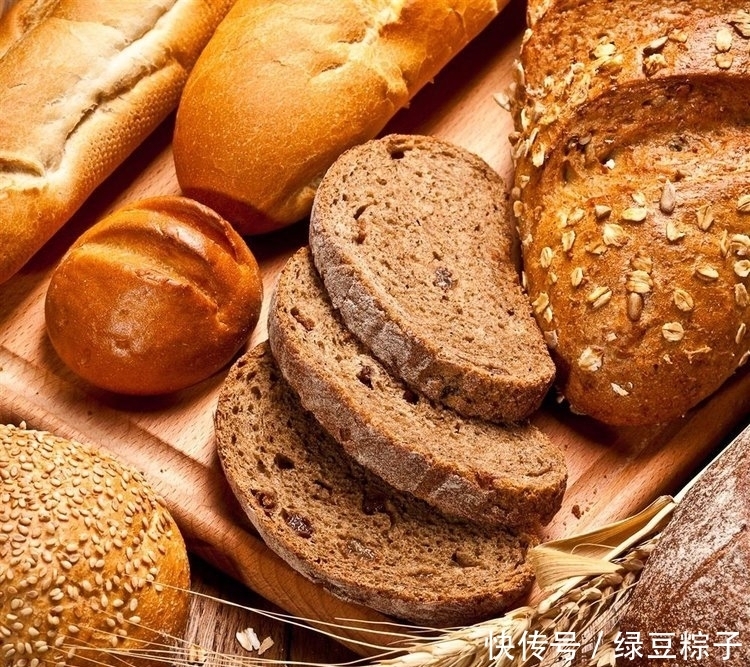 控制血糖|想要血糖稳稳地,多吃粗粮,少吃2物