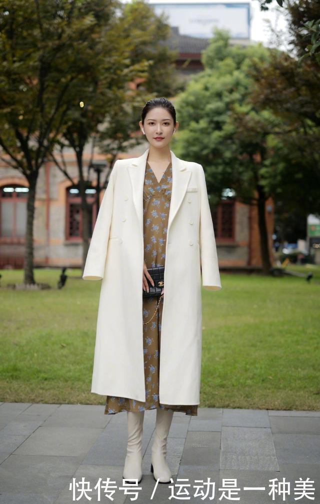 棉服选款不用太费心，一件毛呢大衣全搞定，你想要的风格它都有