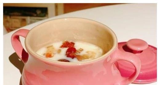 常吃|这菜我家常吃,一买就是几斤,常吃皮肤细腻有弹性,延缓衰老!