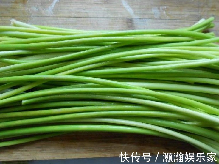 红头|都叫蒜苔,为啥有“绿头”和“红头”,啥区别看完别再随便买了