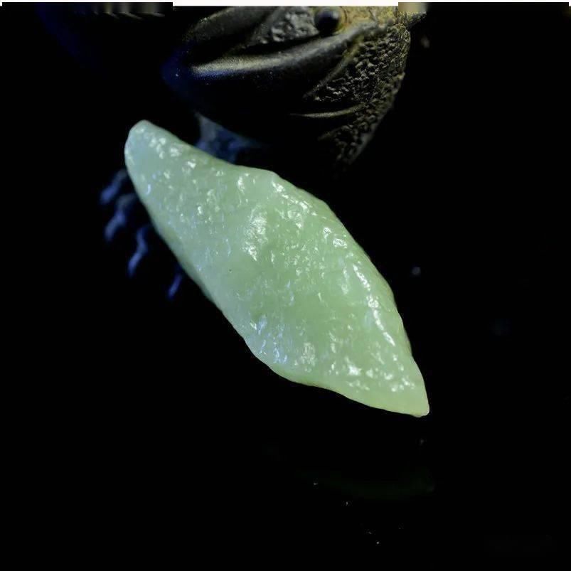 戈壁料与戈壁玉一字之差,却有天壤之别