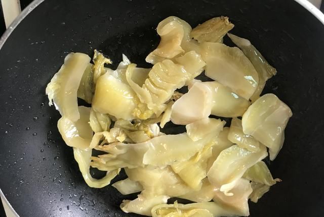 猪肚汤|立秋后，就应喝猪肚汤，多加1种食材，煮上2锅不够吃，妈妈的味道
