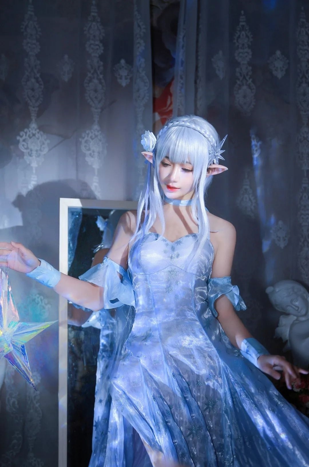 艾米莉亚|cos:艾米莉亚冰晶礼服cos正片@鱼子酱