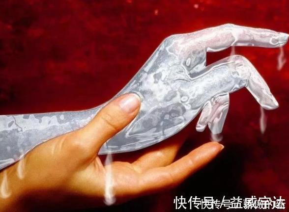 肾功能|晨起时若没4个现象,说明肾脏还很健壮,若你有,别不当回事