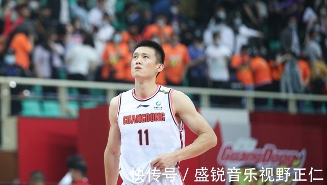 nb加拿大媒体看轻中国男篮,在新闻发布会闹出笑话!
