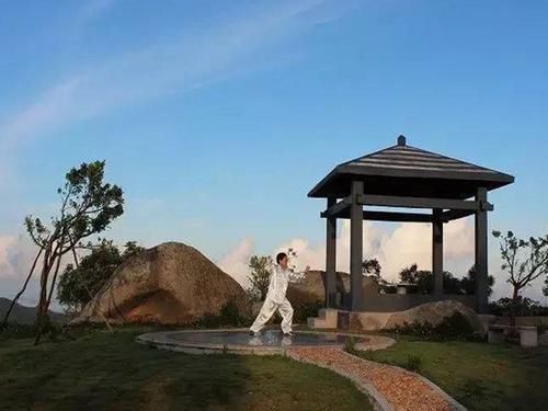  长命百岁|老中医的长寿秘诀，做好这三要1不要，你也可以长命百岁