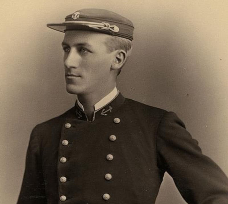 生命|为中国而战失去生命,37岁的他虽然是外国人,却享受中国国葬