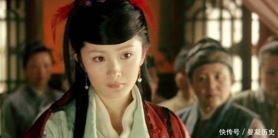 红楼梦晴雯骂袭人勾引宝玉时,袭人为何不敢还口