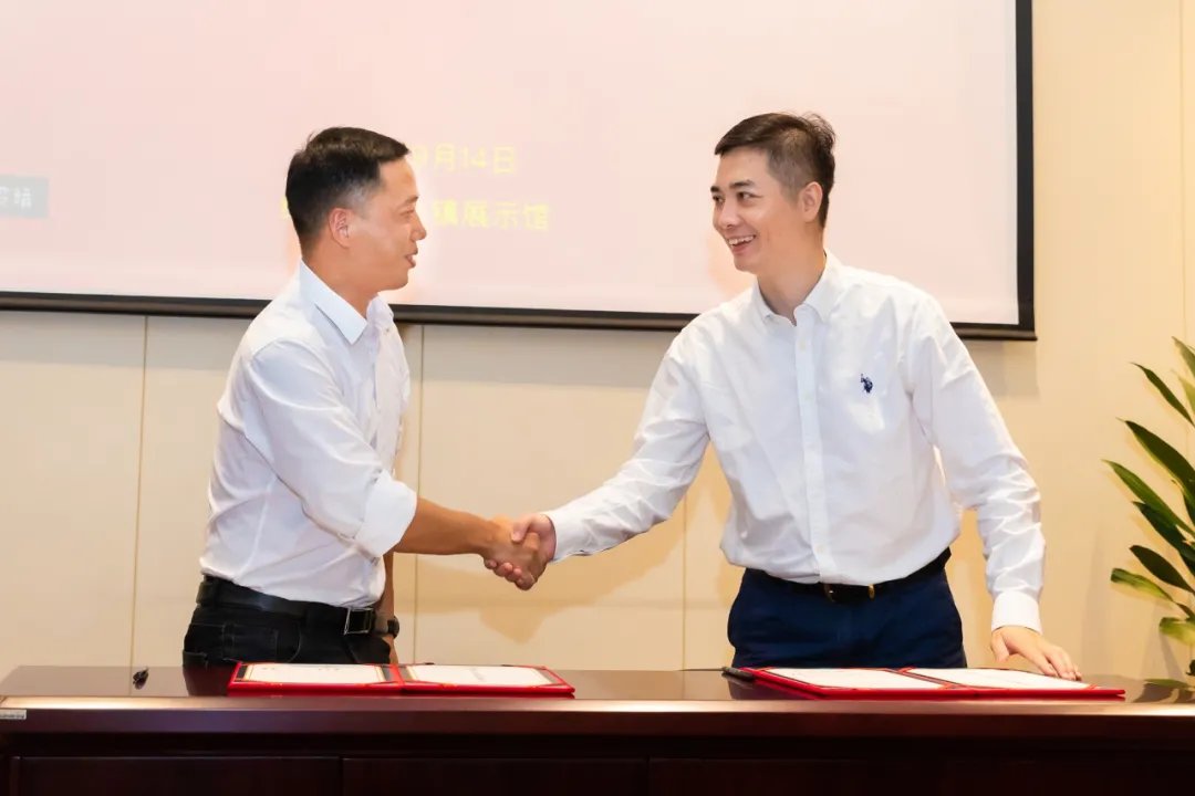 书局|官宣!绍兴黄酒小镇与大众书局正式签约