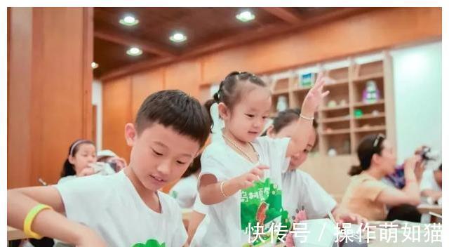 坏习惯|孩子睡觉时有这三种举动,说明智商较高,家长却常当作“坏习惯”