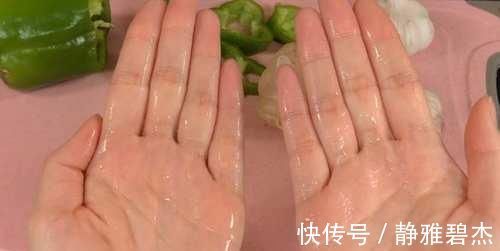 白醋|白醋倒在手心搓一搓,效果太棒了,可惜好多人不懂,学会一生有用
