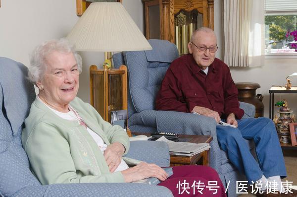 脑血管疾病|老了不想被老年痴呆纠缠,平时坚持做好8件事,老了也不用担心