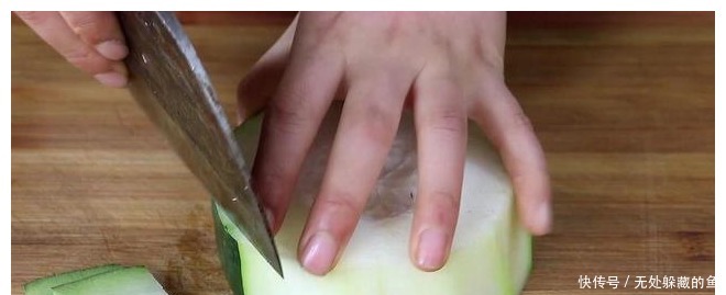 孩子|冬瓜不再炒着吃,加1个茄子,这做法第一次见,孩子也喜欢吃!