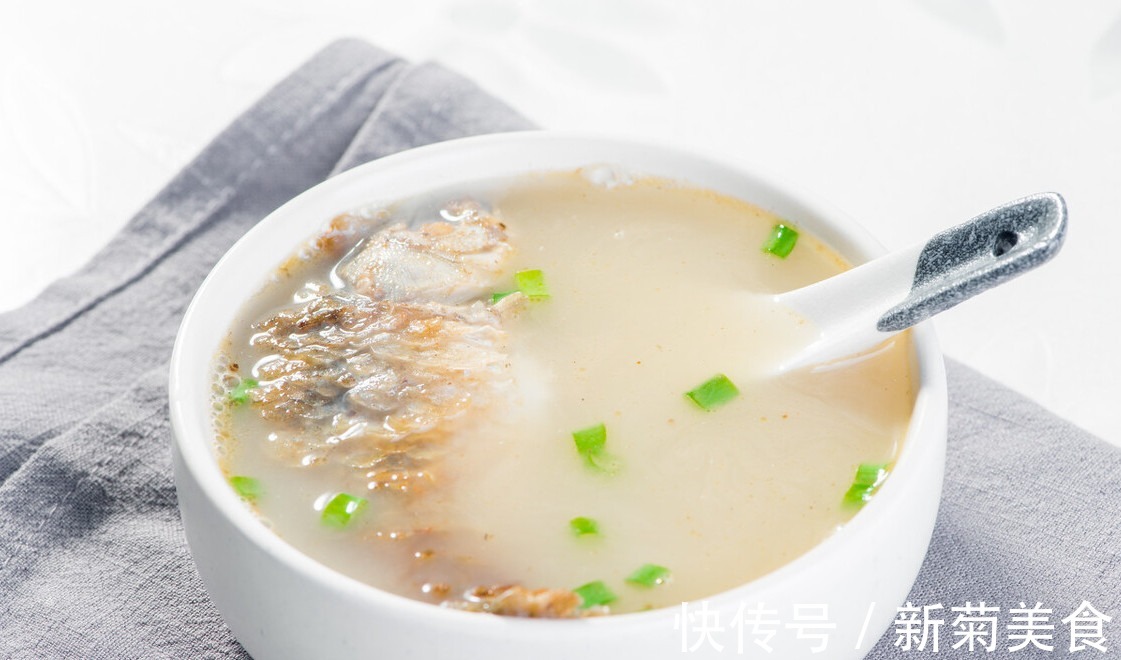 白萝卜|炖鱼汤时，牢记“2不放3窍门”，鱼汤奶白又鲜美，好喝没腥味