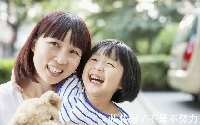 孩子|除了长相,妈妈还可能将这5种特征遗传给孩子?从未出生就开始