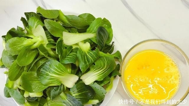 早春时节，饮食“多素少肉”，常吃这3道家常菜，清淡鲜美又润燥