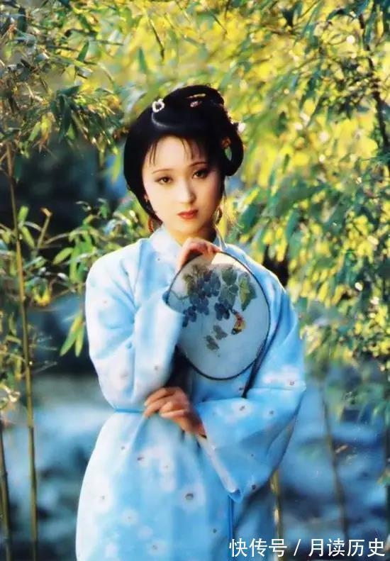 西子|林黛玉罕见老照片：清水出芙蓉，天然去雕饰，永远的美神！