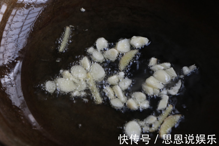 白菜最好吃的做法,不用炖不用煮,2块钱做一大锅,滋补又暖胃!