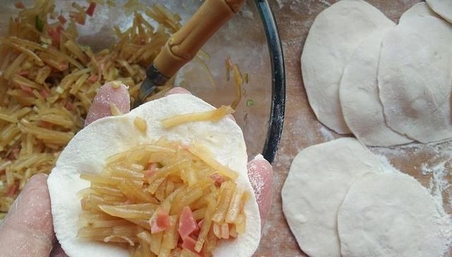 包子馅|儿子最喜欢这个包子馅,煎的比蒸的还好吃,我家每周必吃