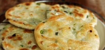 面粉|葱油饼最好吃的做法,层层酥脆,做法简单,学会就去摆摊