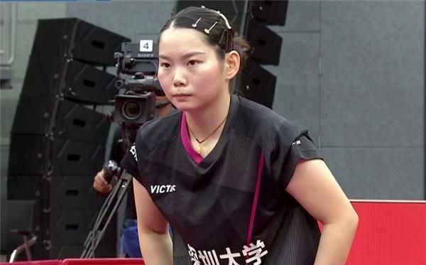 发球|爆大冷门!04年天才小将打嗨,3-0横扫全国冠军力挽狂澜,立大功