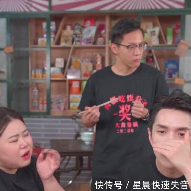 推爆|李佳琦推爆的5款零食,贼拉好吃还平价,网友看到口水都流了!