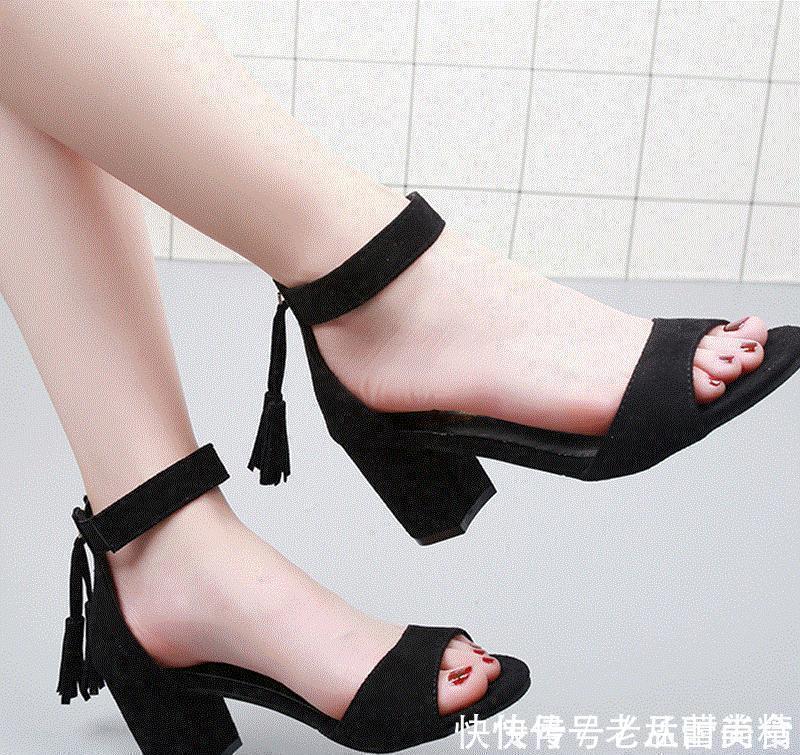 气质|女人气质就靠高跟鞋,6款正热的高跟凉鞋,穿出自己的时尚