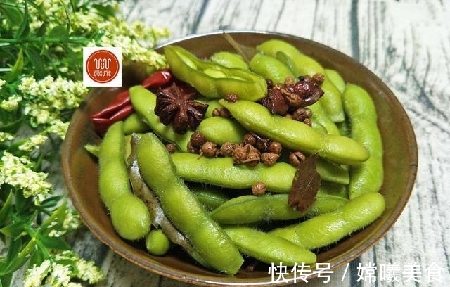 大排档|教你这样煮毛豆,个个翠绿还入味,比大排档的煮毛豆好吃百倍!