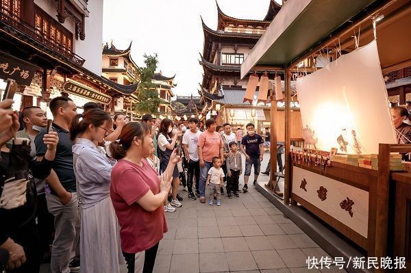 打卡 豫园首届沉浸式夏日江南市集开幕