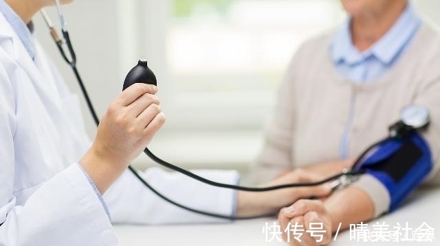 心脑血管|患有高血压,还能喝酒吗?倘若继续喝酒身体会怎样?很多人想错了