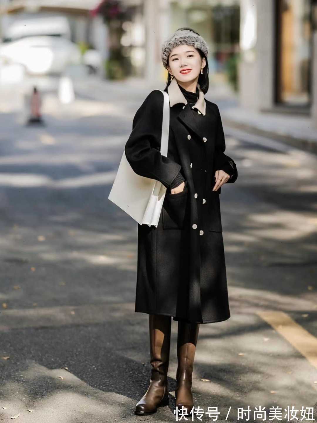 大衣 小个子“大衣+毛衣+长靴”太好看了,时髦显高不说,还很高级