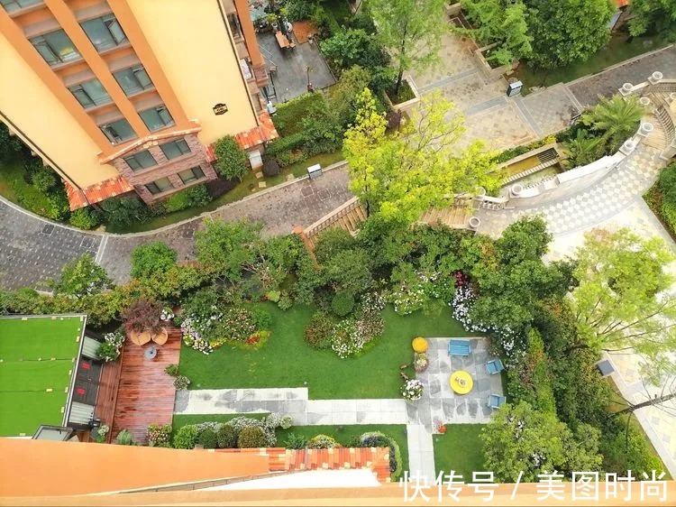 下午茶|一楼430㎡大院子，用1年半建成花园，网友：你这是建了个公园吧？