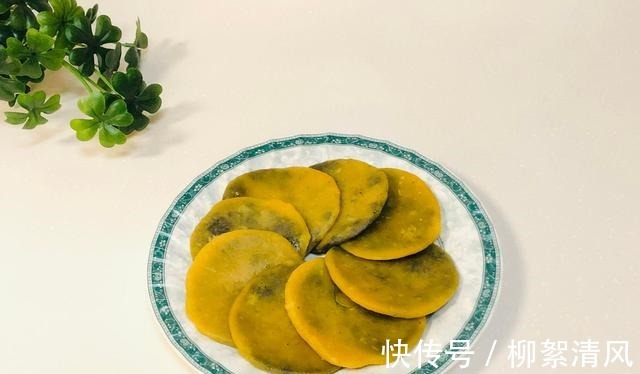 南瓜面包|南瓜这样做香甜绵软，做法简单，适合早晨赶时间的人！