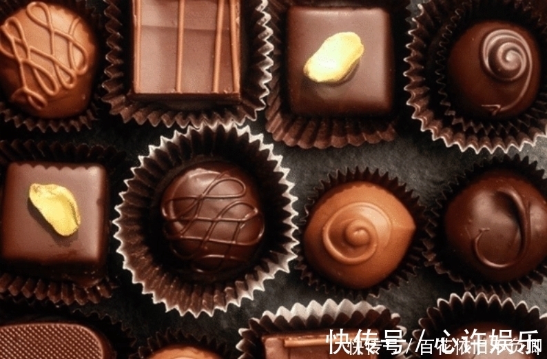 吃了25年巧克力，才知道上面的凹槽是干什么用的，原来一直误会了