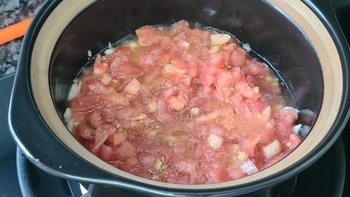 天冷就爱吃这道肥牛土豆煲，简单美味的家常菜，太香了