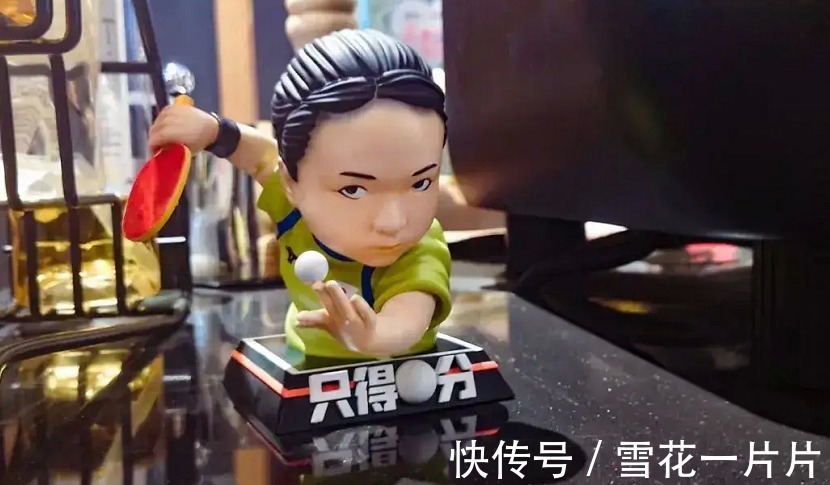 陈梦|火了!伊藤美诚发球动作成巨大商机,被制成T恤,模型太像了