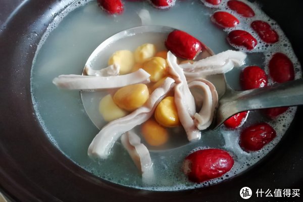 这食材去晚了买不到，再贵也别手软，补虚健脾，煲汤孩子喝体质强