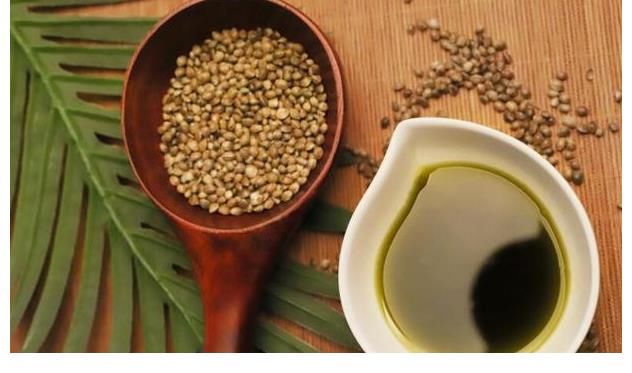 确诊|29岁男子确诊胃癌，半年后离世，提醒：4种食物少吃，伤胃不浅