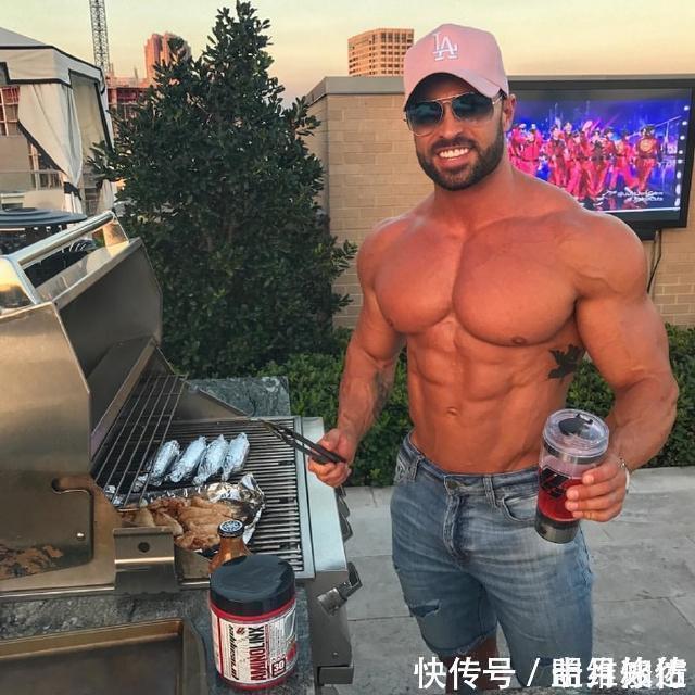 胸部|胸肌是门面练好也不难,7个动作全面刺激胸肌,把胸肌练大练饱满