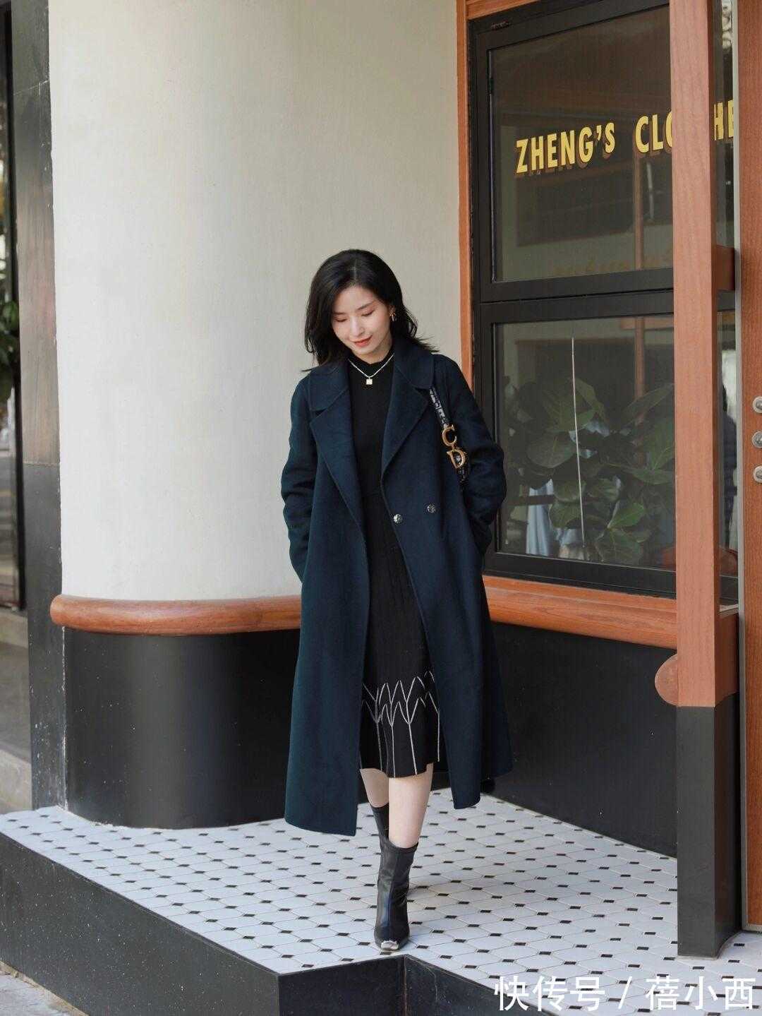 保暖 今年流行“翻领大衣”,比西装保暖比羽绒服显瘦,出街赚足回头率